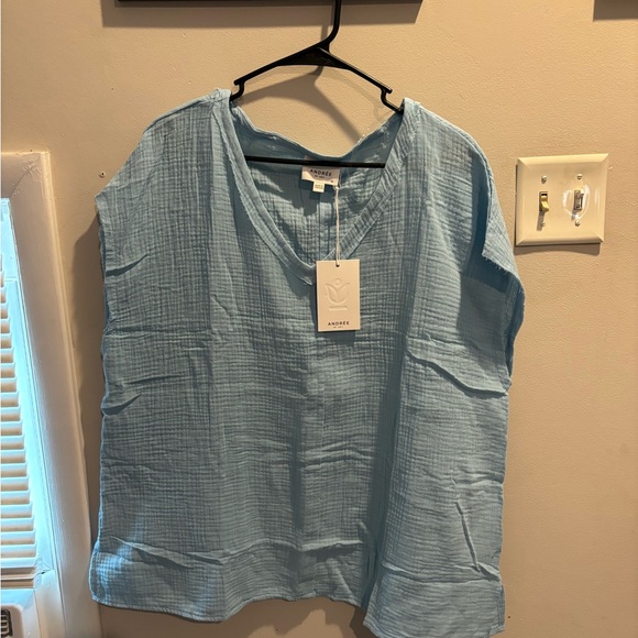 NWT Andree Raw Seam Detail Cotton Top - Intended Loose Fit - Picture 2 of 2